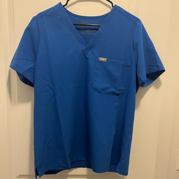 FIGS- Catarina Scrub Top - Picture 1 of 3